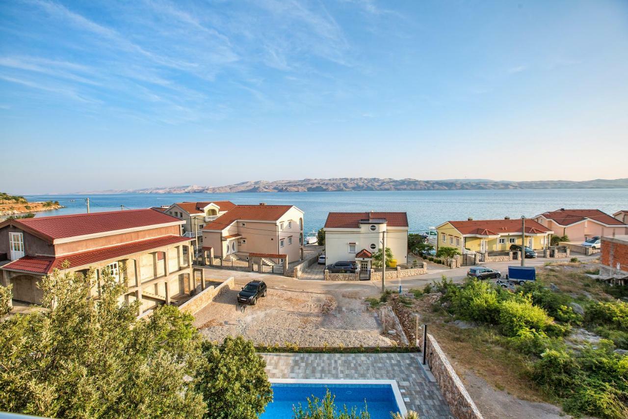 Apartments Villa Dina Karlobag Exterior photo